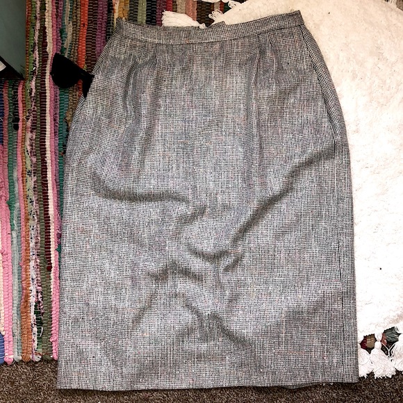 Vintage Tweed Pocketed Pencil Skirt, US Size 12/14 - Picture 2 of 6